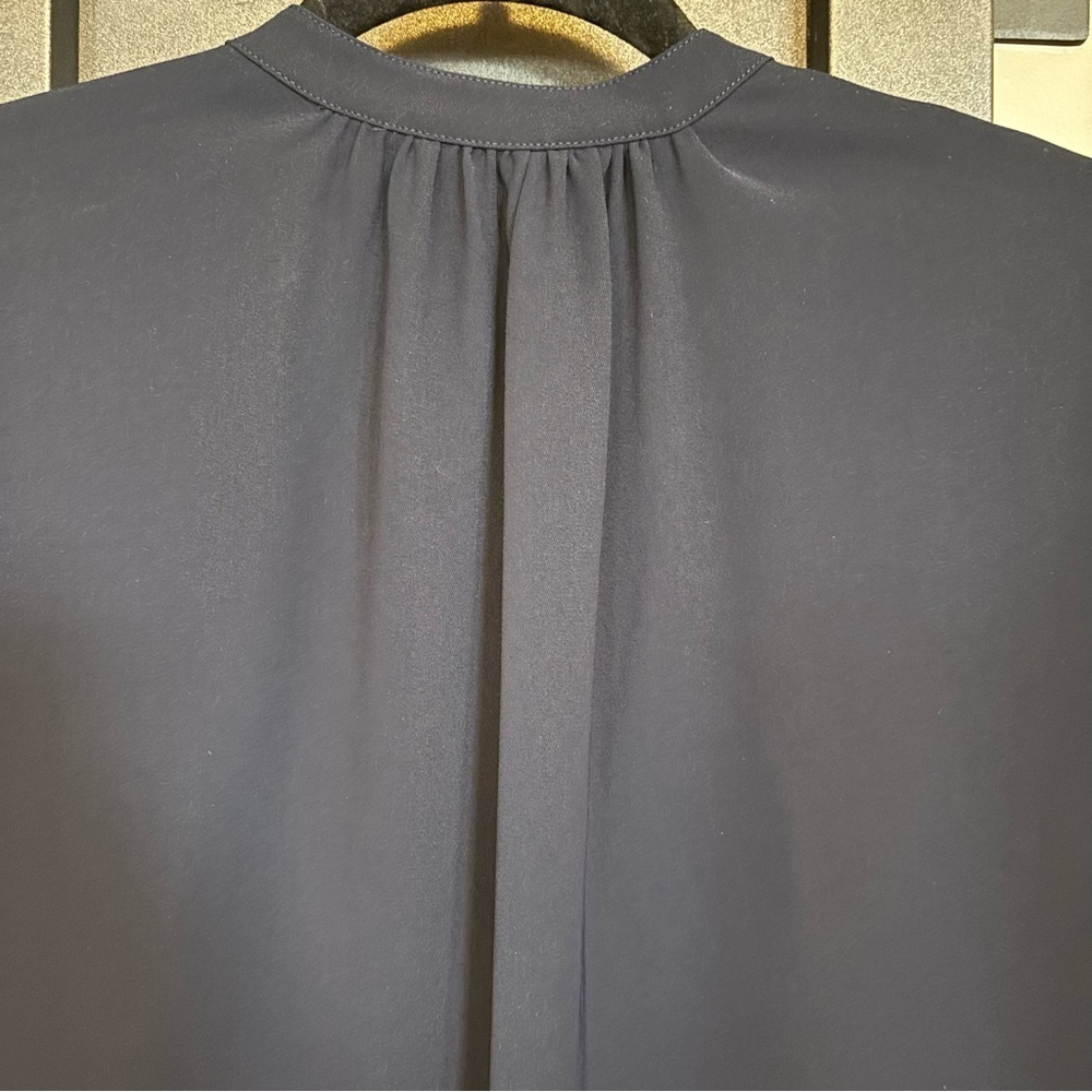 Vince Navy V-Neck Drape Dress - Size Sββ - Picture 6 of 9